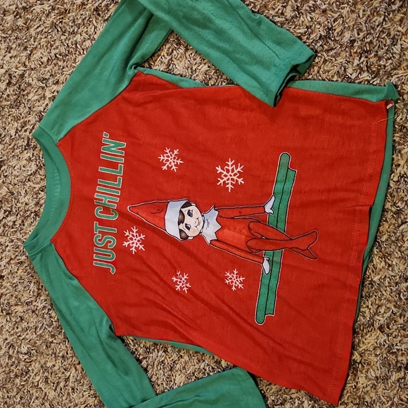 $3/Bundled- Christmas Tops - Picture 4 of 5